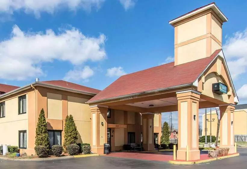 Отель Quality Inn & Suites Memphis East