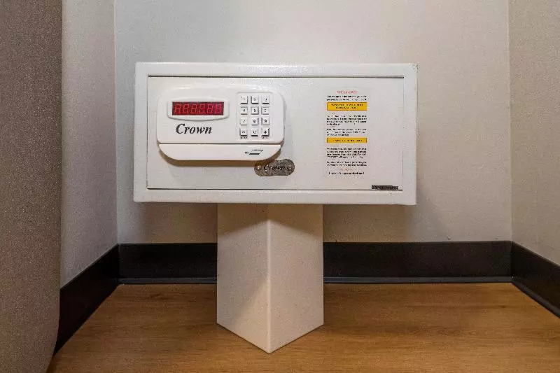 בית מלון כפרי Red Roof Inn & Suites Stafford, Va