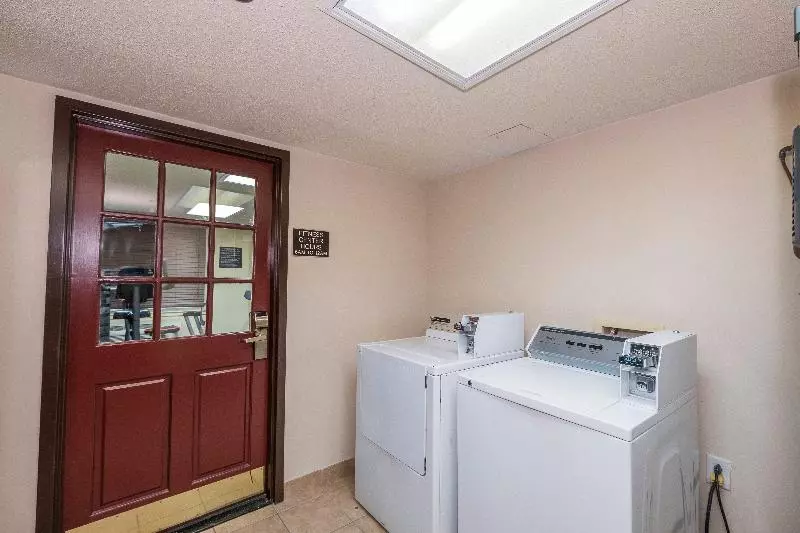 בית מלון כפרי Red Roof Inn & Suites Stafford, Va