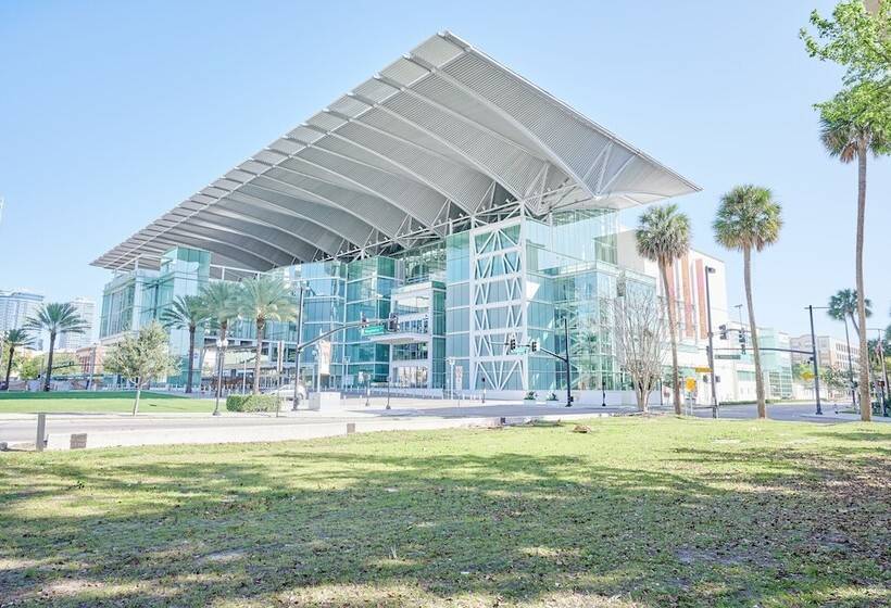 هتل Sonder Wellborn