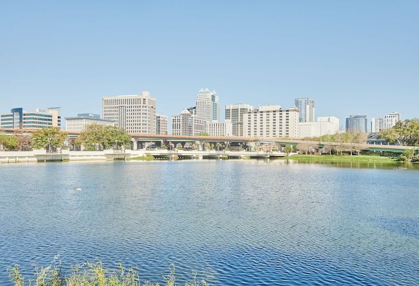 هتل Sonder Wellborn