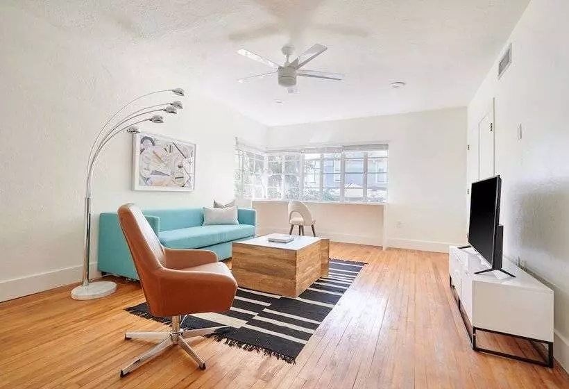 호텔 Sonder Wellborn