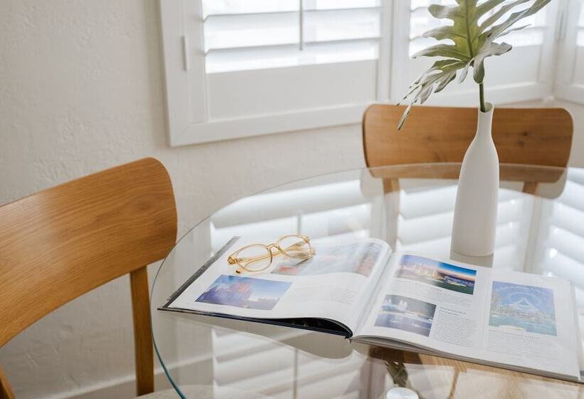 هتل Sonder Wellborn