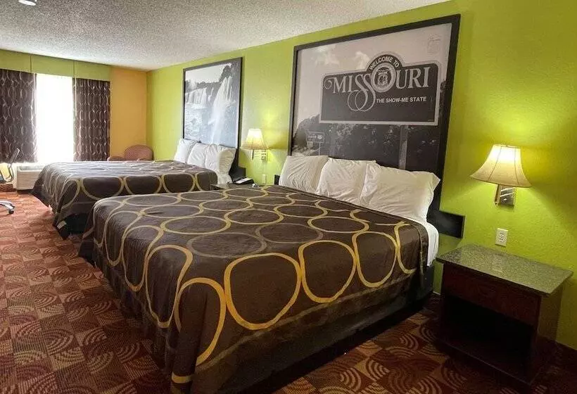 Отель Super 8 By Wyndham Lake Of The Ozarks