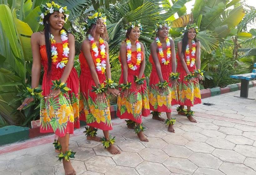 هتل Aloha And Resorts