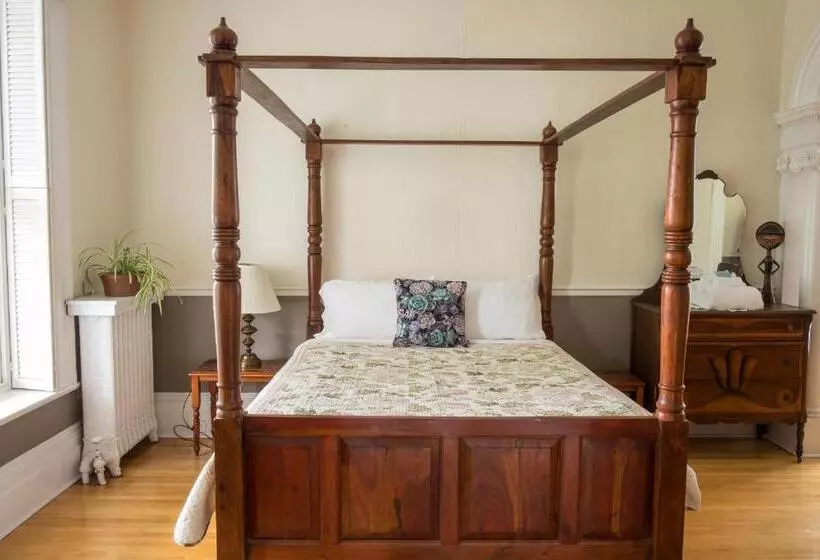 Majatalo Auberge De La Visitation