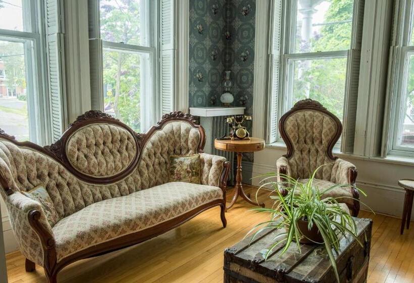 پانسیون Auberge De La Visitation