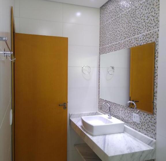 پانسیون Canto Sul Suítes