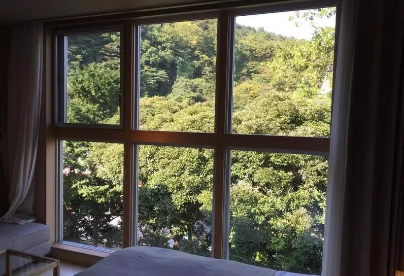 Hotelli Gendairakuen Isehara