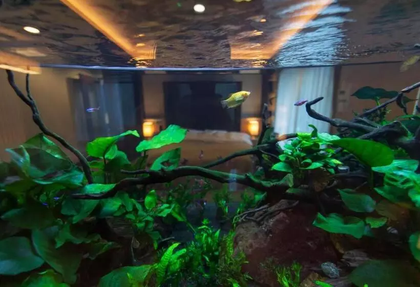 Hotelli Gendairakuen Isehara