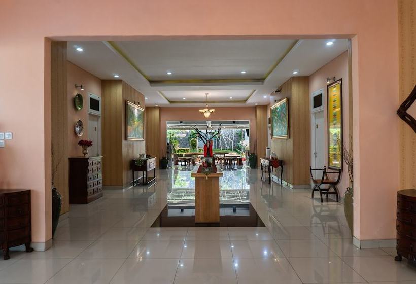 Hotel Oyo 787  Kuwera Inn