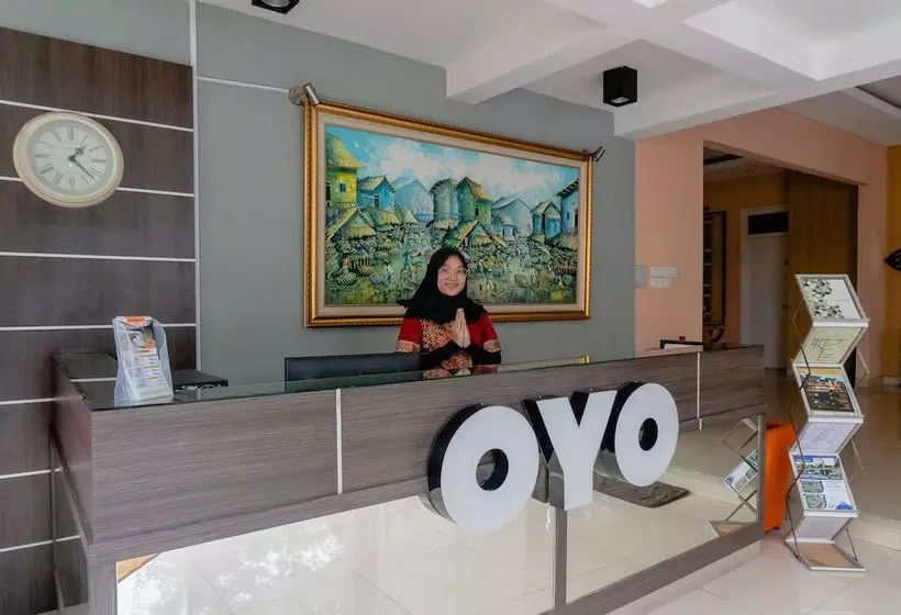 ホテル Oyo 787  Kuwera Inn