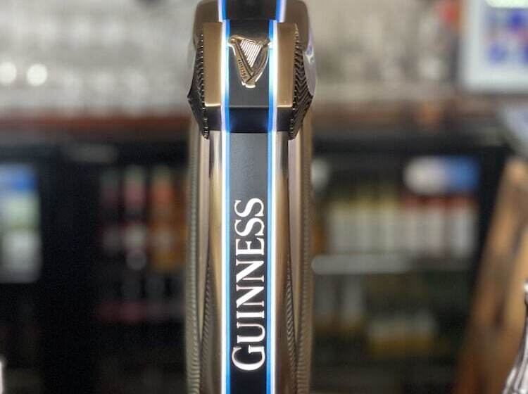 호텔 The Six Bells