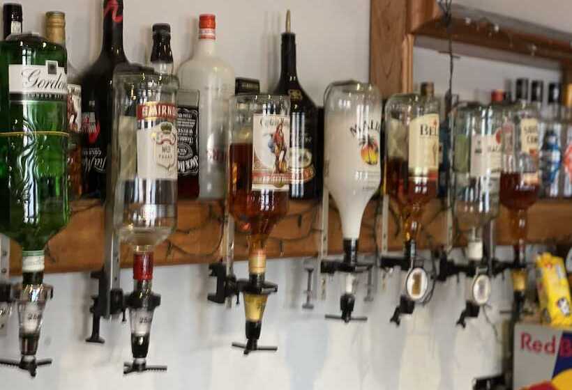 호텔 The Six Bells