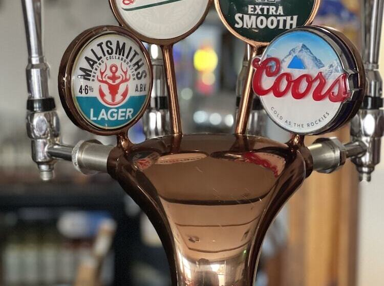 호텔 The Six Bells