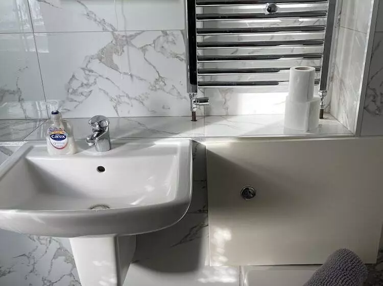 Hotelli The Six Bells