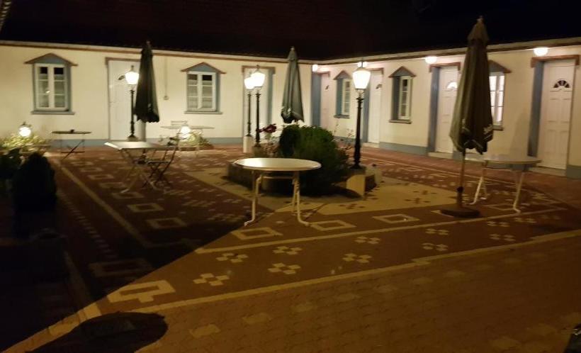Отель Logis   Hôtel & Restaurant L Envie Des Mets
