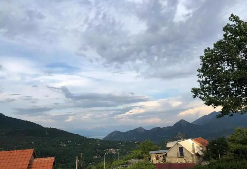 پانسیون Guesthouse Djukanovic