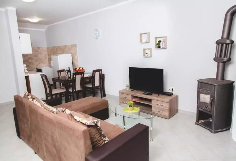 پانسیون Guesthouse Djukanovic