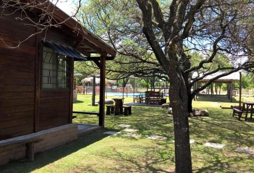 הוסטל Posada Del Tata