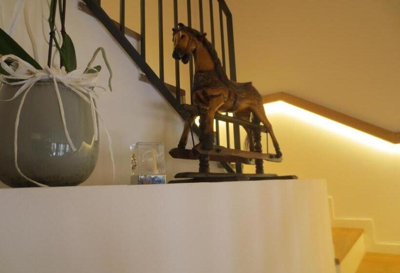 هتل Jardi De Pedra