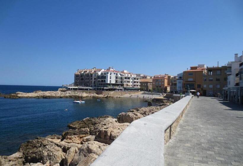 هتل Jardi De Pedra