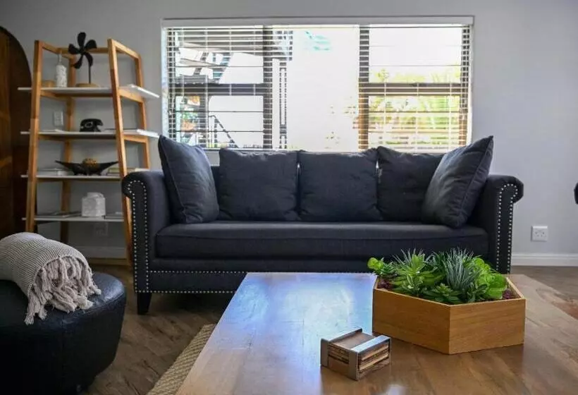 Majatalo Atlantic Oasis Guest House