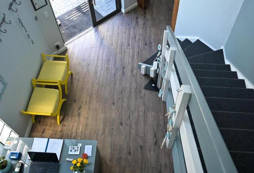 بنسيون Atlantic Oasis Guest House