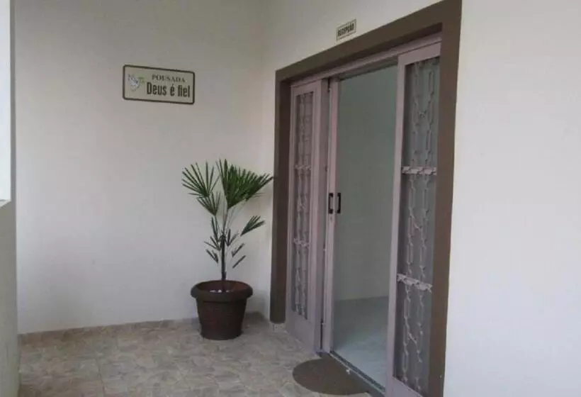 Majatalo Pousada Deus é Fiel