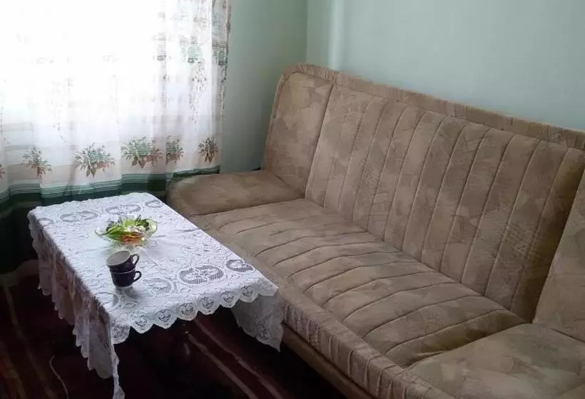 پانسیون Kety House