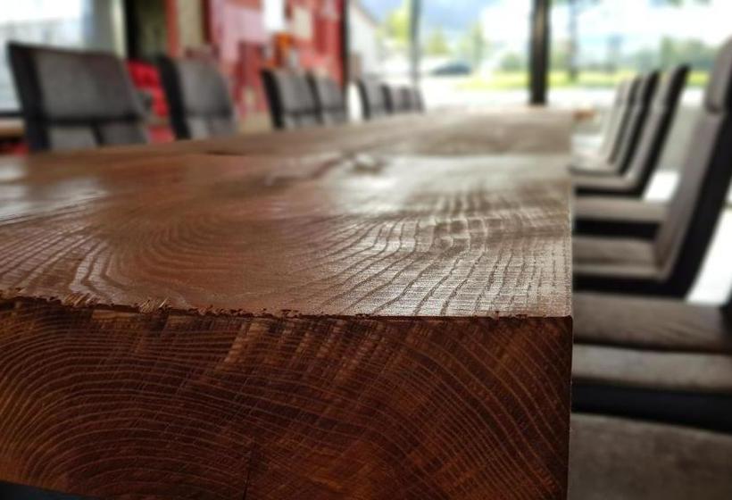 ペンション Ydykseb