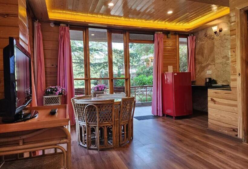 אתר נופש The Chalets Naldehra