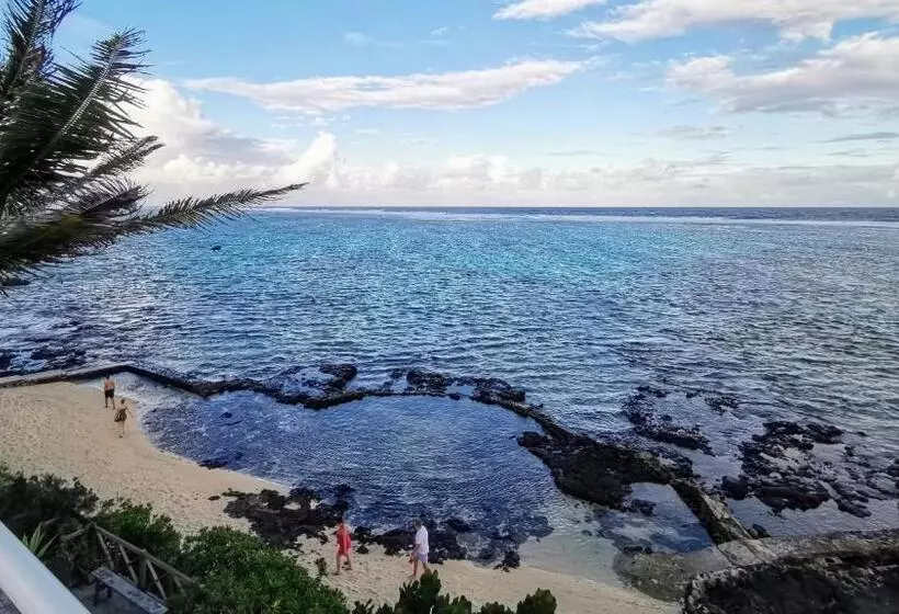 تختخواب و صبحانه Blue Beryl Guest House