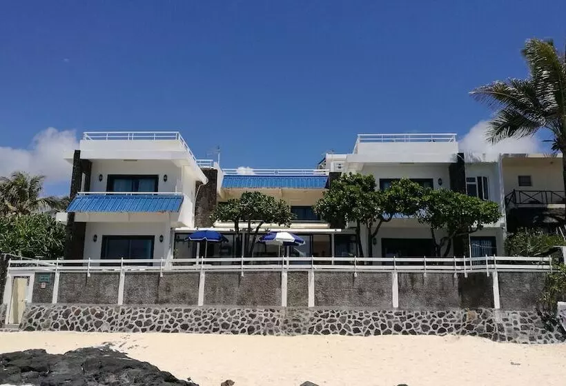 تختخواب و صبحانه Blue Beryl Guest House