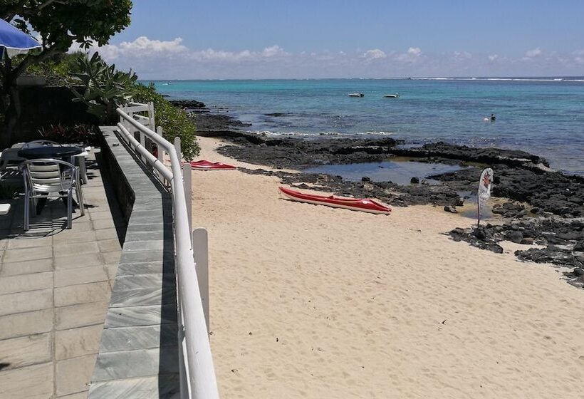 تختخواب و صبحانه Blue Beryl Guest House