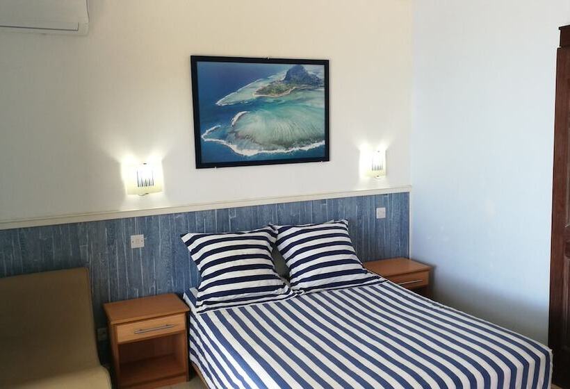 تختخواب و صبحانه Blue Beryl Guest House