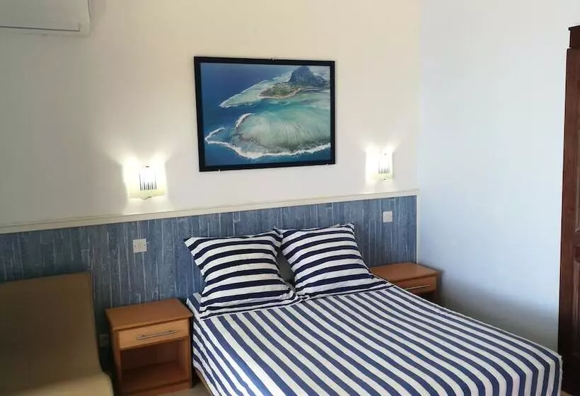 تختخواب و صبحانه Blue Beryl Guest House