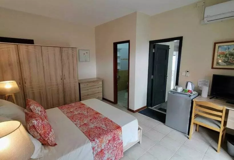 تختخواب و صبحانه Blue Beryl Guest House