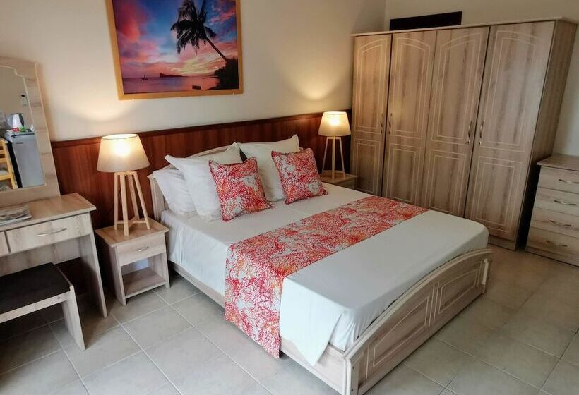 تختخواب و صبحانه Blue Beryl Guest House