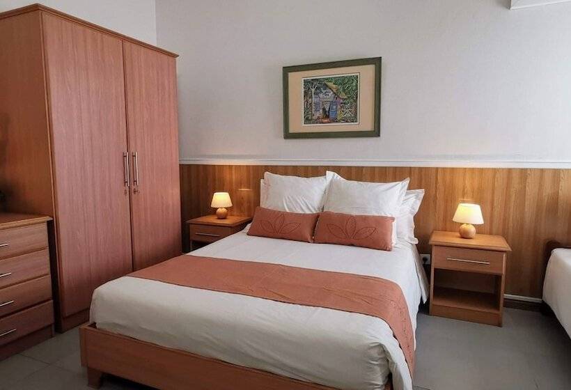 تختخواب و صبحانه Blue Beryl Guest House