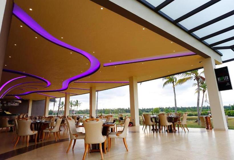 فندق Avenra Gangaara