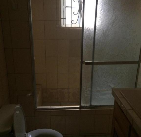 پانسیون The Nest Guest House