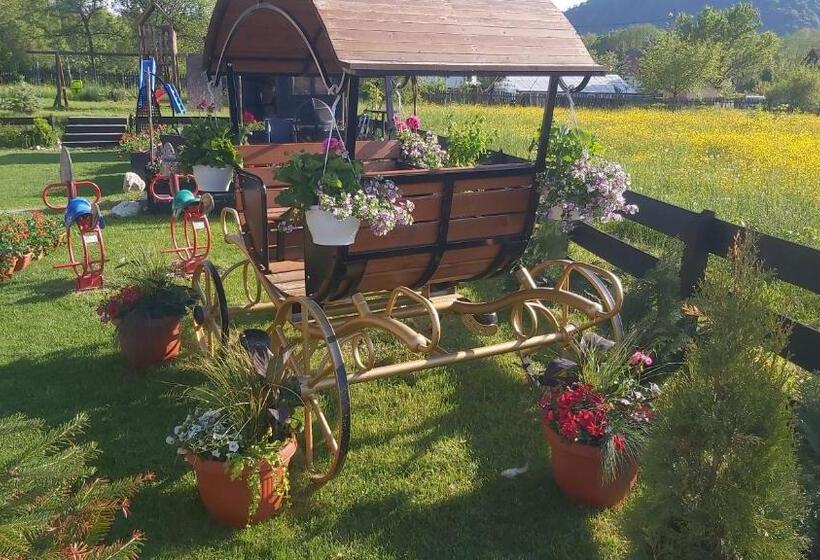 פנסיון Villa Siana