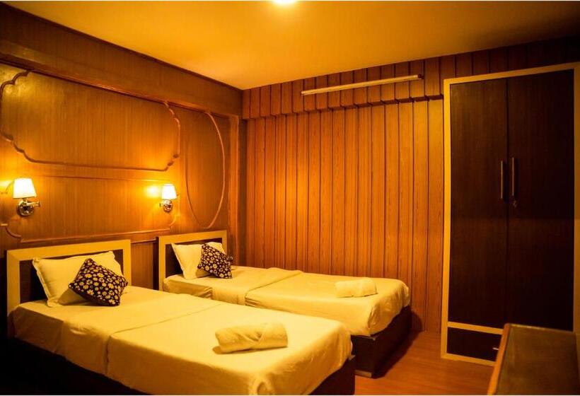 پانسیون Nag Pukhu Guest House