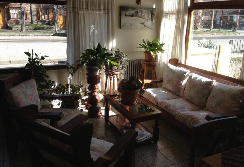 Hostel Hosteria Laura