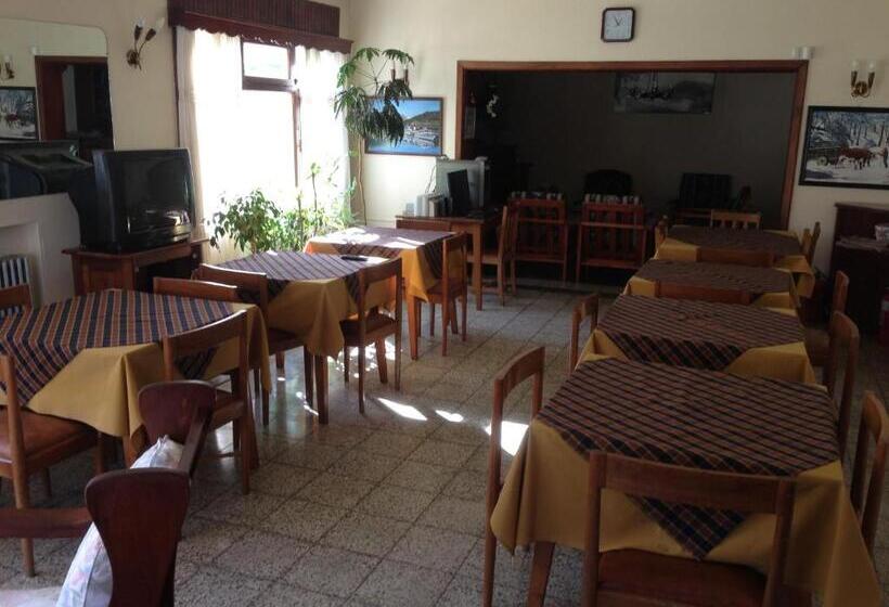 Hostel Hosteria Laura