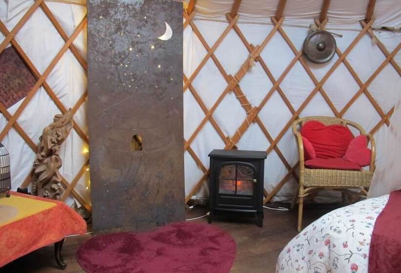 مبيت وإفطار Ecolodges En Provence