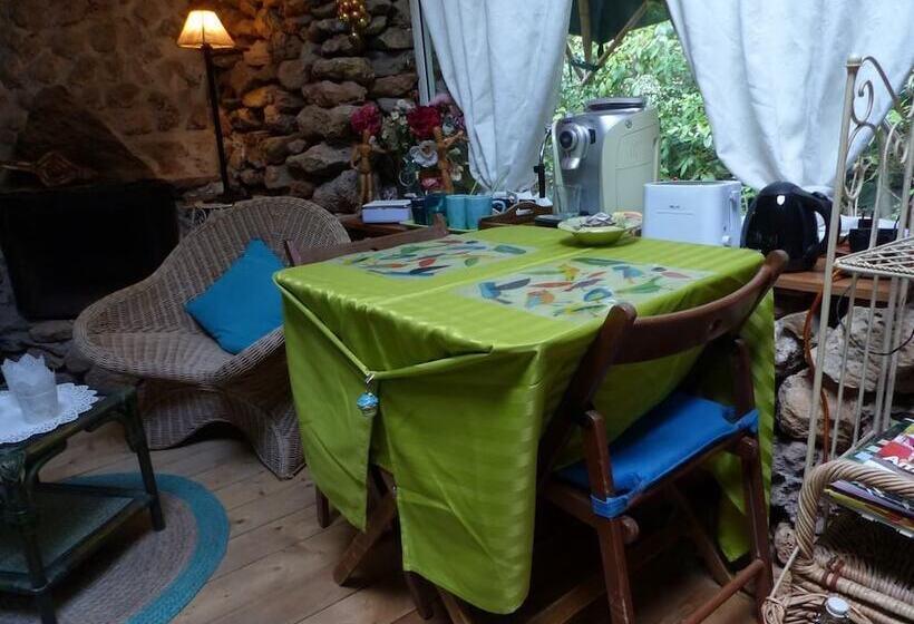 مبيت وإفطار Ecolodges En Provence