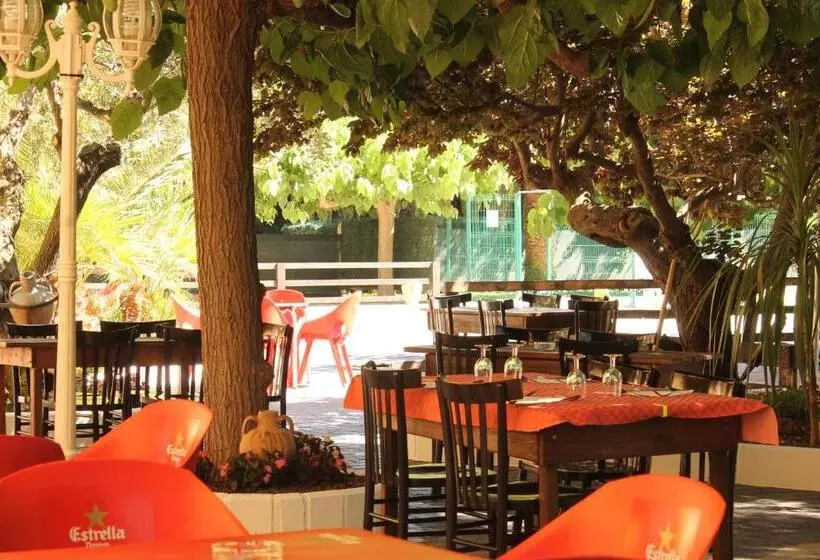 Majatalo Hostal Tivissa