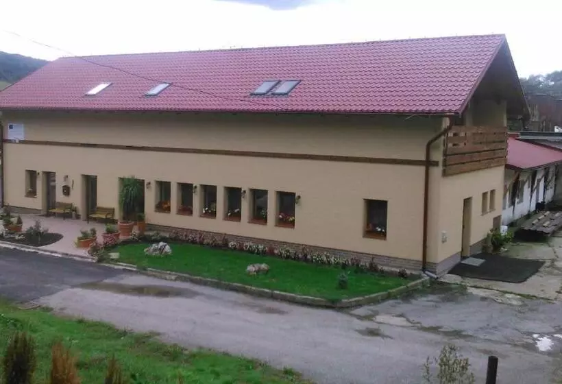 ペンション Penzión Drieňovkou